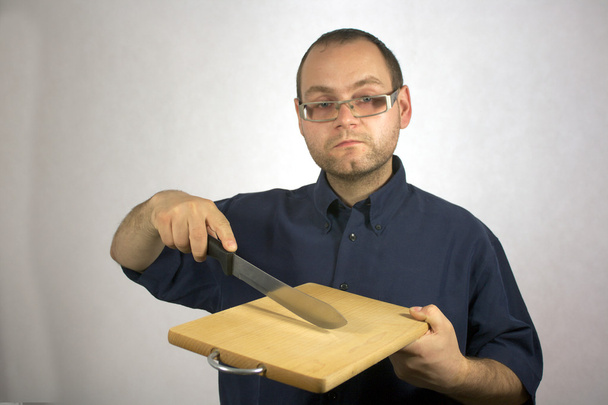 Mann mit Küchenzubehör - Foto, Bild