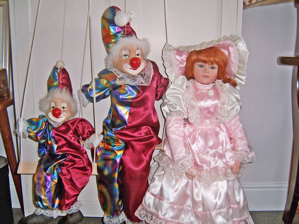 Dolls and clowns doll - 写真・画像