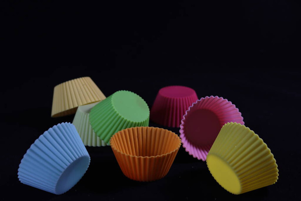 красиві форми для десертних силіконових кексів форми кольорів
 - Фото, зображення