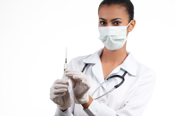 médico ganha uma injeção de seringa para procedimentos médicos
 - Foto, Imagem