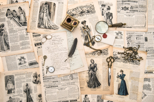 antique office accessories, writing tools, vintage fashion magaz - Foto, Imagem