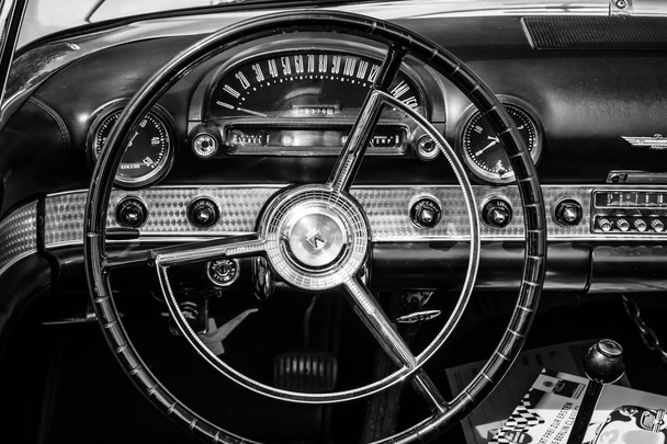 BERLIN, GERMANY - MAY 17, 2014: Cabin of the personal luxury car Ford Thunderbird (first generation). Black and white. 27th Oldtimer Day Berlin - Brandenburg - Foto, Bild