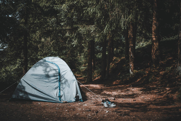 фантастический кемпинг в палатке - Фото, изображение