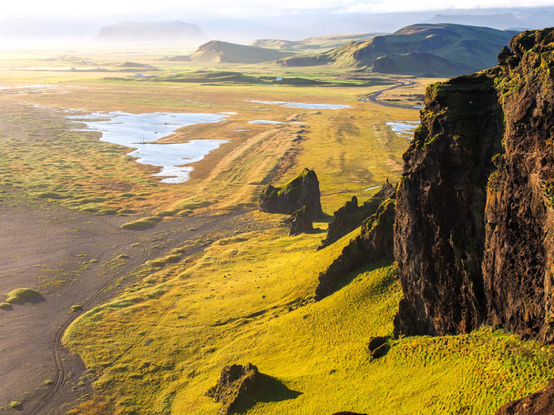 pobřeží Islandu při západu slunce. - Fotografie, Obrázek