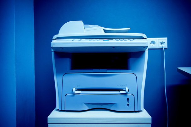 Impresora de oficina dispositivo multifuncional
 - Foto, imagen