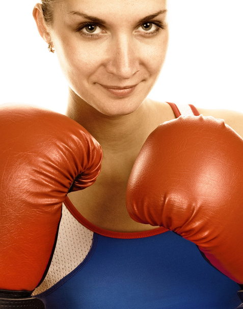 Сепия тонизировала портрет девушки-боксера
 - Фото, изображение