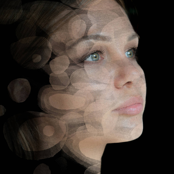 Paintography. A portrait of a woman combined with hand drawn circles of different sizes - Fotoğraf, Görsel