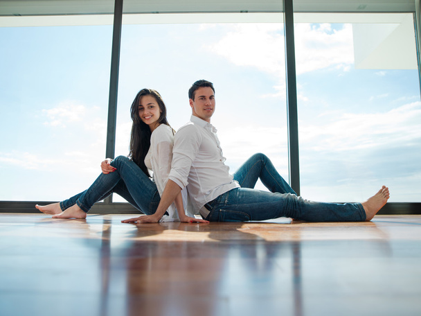 relaxed young couple at home - Foto, imagen