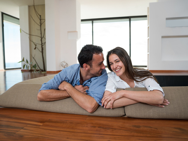relaxed young couple at home - Foto, Imagem