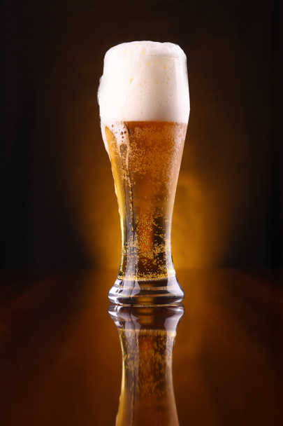 Vaso de cerveza ligera - Foto, Imagen
