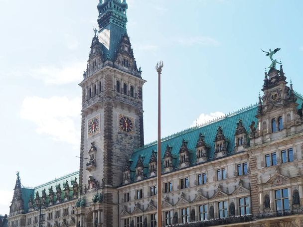 The beautiful architecture of the Historic town hall in Hamburg - Foto, imagen