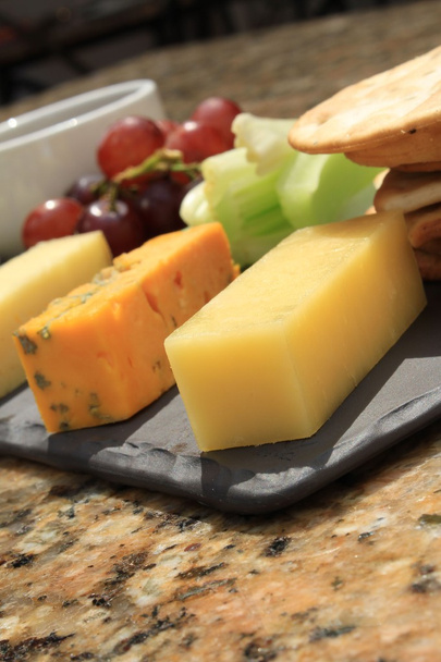 deska do krojenia sera wybór talerz serów - Zdjęcie, obraz