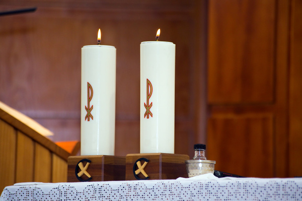 Две горящие свечи
 - Фото, изображение