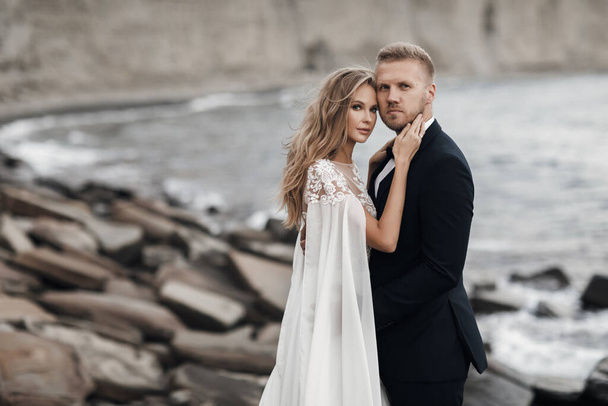 Fashion portrait of a bride and groom, Wedding couple - Fotografie, Obrázek
