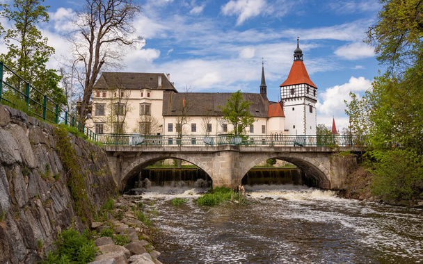 Замок Блатна на юге Чехии - Фото, изображение