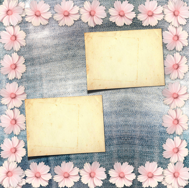 Old vintage postcard with beautiful pink flowers on blue jeans b - Foto, Imagem