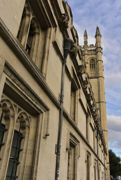 OXFORD, UNITED KINGDOM - Jul 01, 2019: An exterior of Examination School of the University of Oxford in England - Фото, изображение