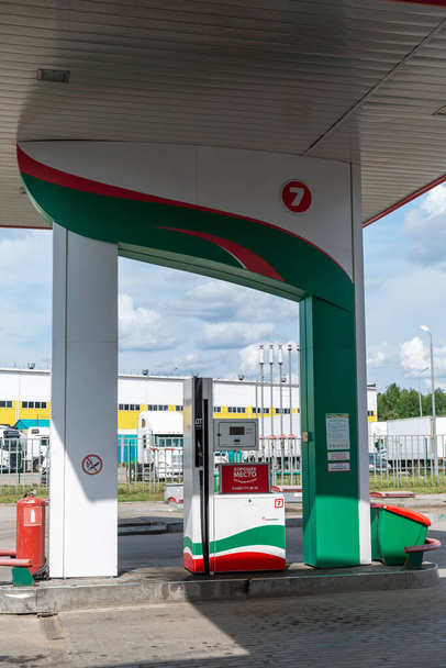 Gas station. Vertical. Moscow, Russia, 07-21-2021. - Фото, зображення