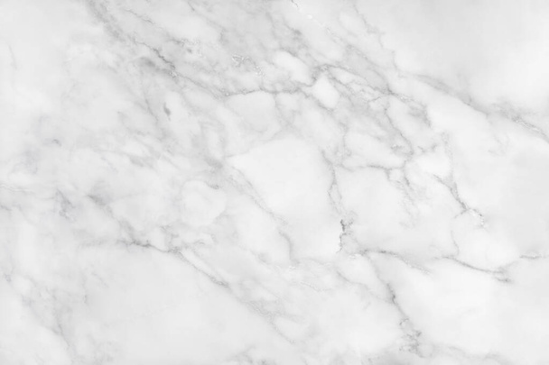 Texture naturelle en marbre blanc pour le fond ou carrelage luxueux plancher et papier peint design décoratif. - Photo, image