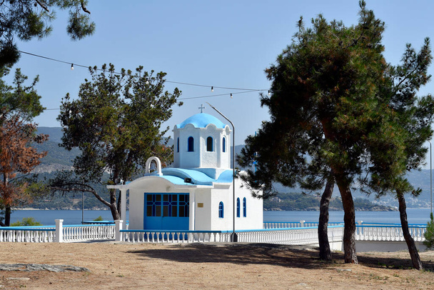 Greece, orthodox chapel in Iraklitsa on mediterranean sea - Photo, Image