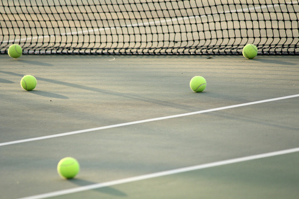 Pelotas de tenis
  - Foto, imagen