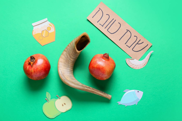 Komposition für Rosch Haschana (jüdisches Neujahr) auf farbigem Hintergrund - Foto, Bild