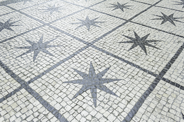 Звезды на внешней плитке
 - Фото, изображение