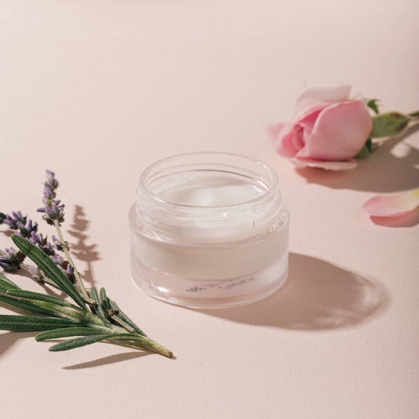 natural cosmetics and healing herbs - Fotoğraf, Görsel