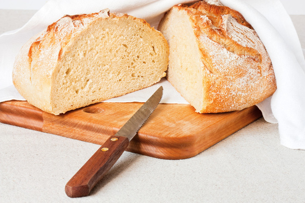 Brot halbiert - Foto, Bild