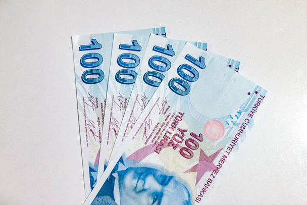 Турецька ліра, турецькі гроші (турецький Турк Парая ліра) - Фото, зображення