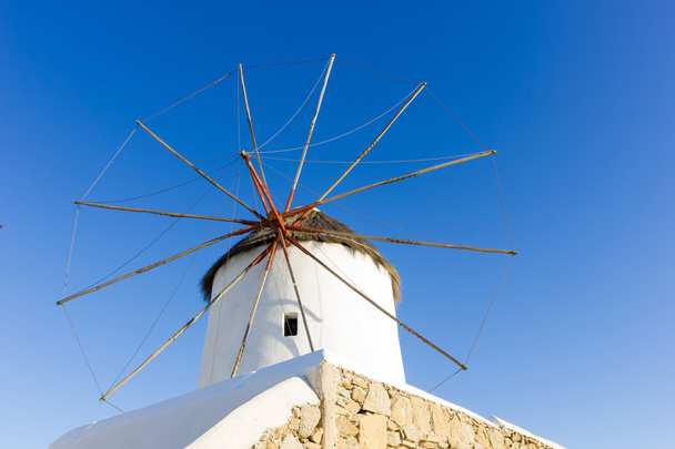 molino de viento de la isla de Mykonos, Grecia
  - Foto, Imagen