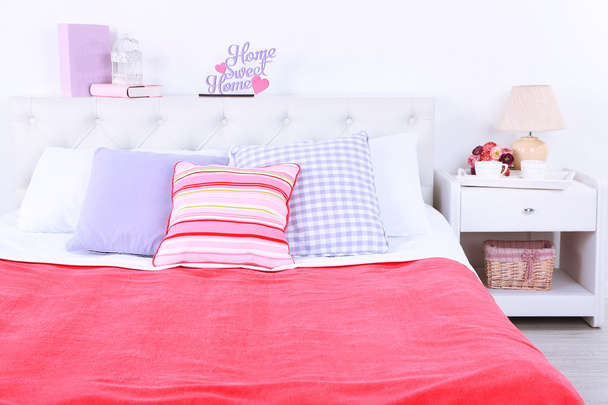 Comfortable soft bed in room - Foto, imagen