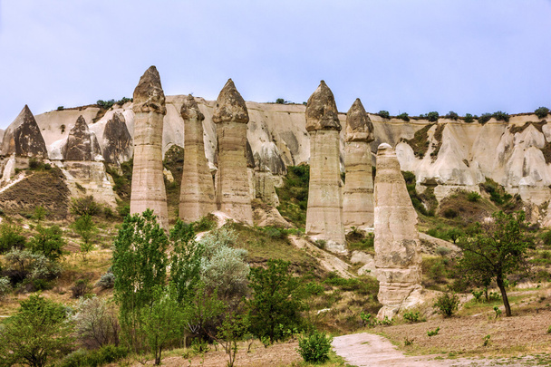 Hegyvidéki táj, Love Valley, Cappadocia, Törökország - Fotó, kép