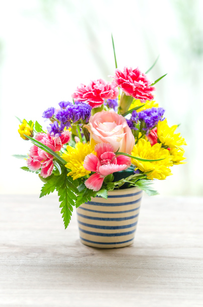 Цветочный букет - Фото, изображение
