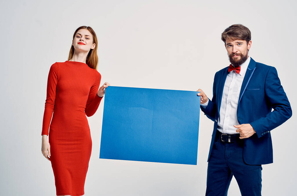 mignon homme et femme affiche affiche mode publicité studio - Photo, image