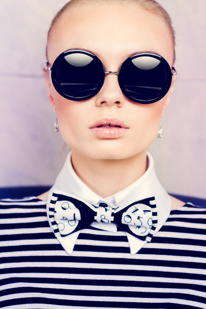Sexy fashion woman with sunglasses - 写真・画像