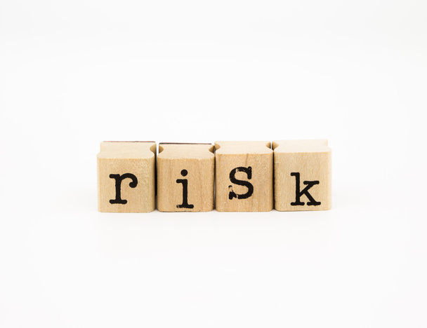 концепція ризику, інвестиції та страхування
 - Фото, зображення