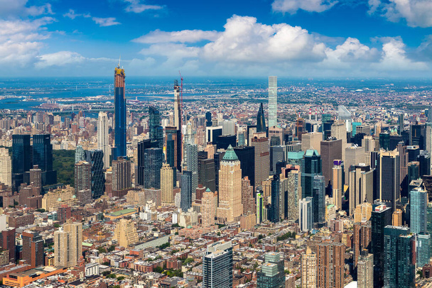 Panoramic aerial view of Manhattan in New York City, NY, USA - Fotoğraf, Görsel