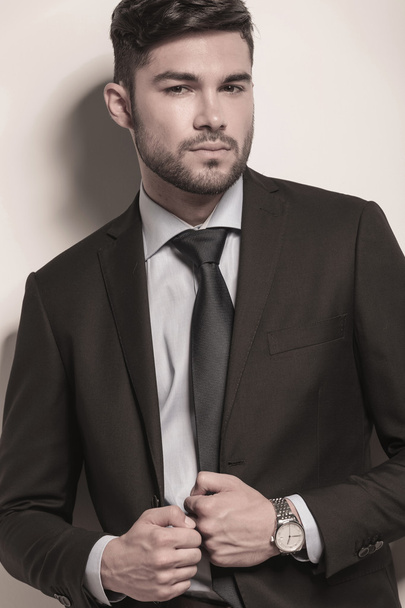 attractive young man in suit and tie - Fotó, kép