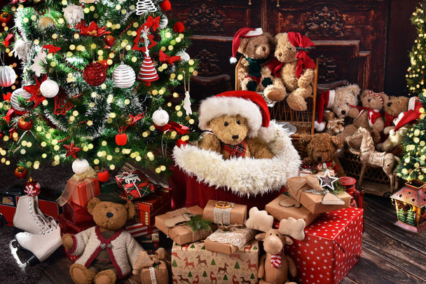 Christmas background with Christmas tree and teddy bear family decoration in rustic style interior - Fotó, kép