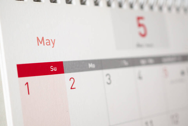 Mei kalender pagina met maanden en data business planning afspraak vergadering concept - Foto, afbeelding