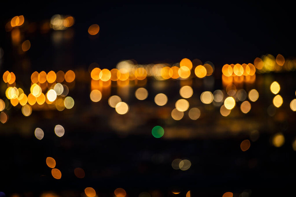 Эффект Боке при ночном освещении города - Фото, изображение