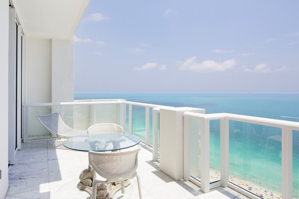 Balcón hermosa vista
 - Foto, Imagen