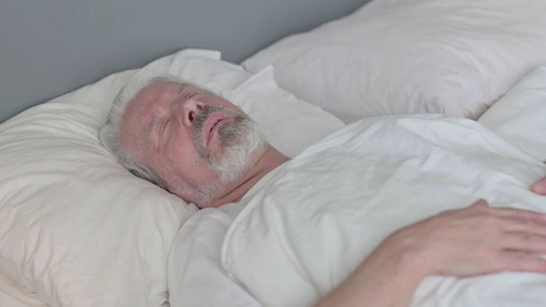 Peaceful Senior Old Man Sleeping in Bed - Φωτογραφία, εικόνα