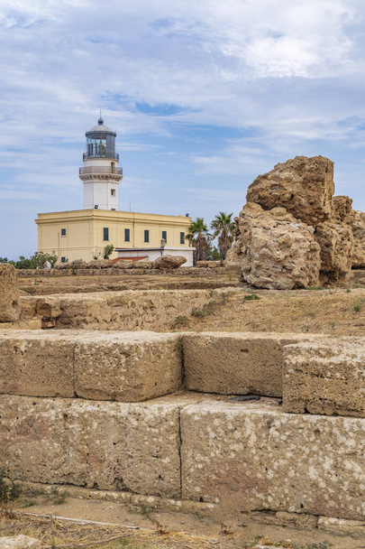 Lighthouse in Capo Colonna near Crotone, Calabria, Italy - Фото, изображение