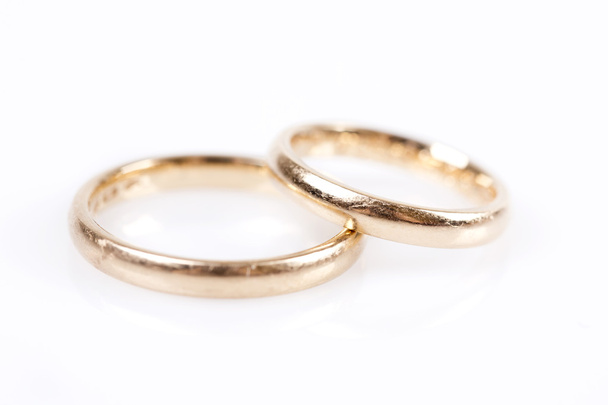 Anéis dourados
 - Foto, Imagem