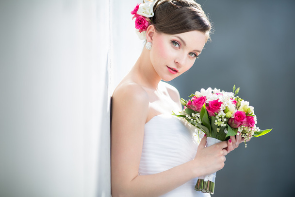 Gorgeous bride on her wedding day - Valokuva, kuva