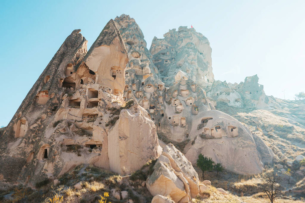 Незвичайна кам "яна формація у знаменитому Каппадокії (Туреччина). - Фото, зображення