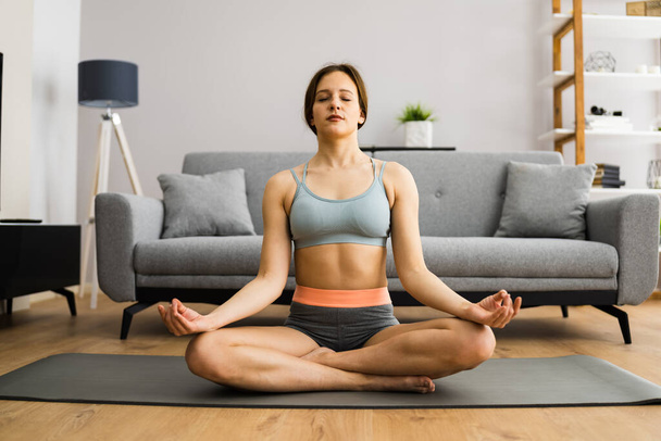 Healthy Yoga Fitness Meditation. Woman In Lotus Pose - Fotografie, Obrázek