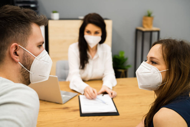 Insurance Agent Or Lawyer Wearing Face Mask With Client Or Customer - Photo, image
